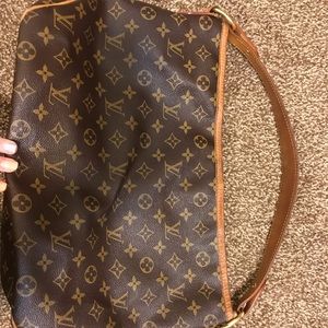 Louis Vuitton Delightful PM